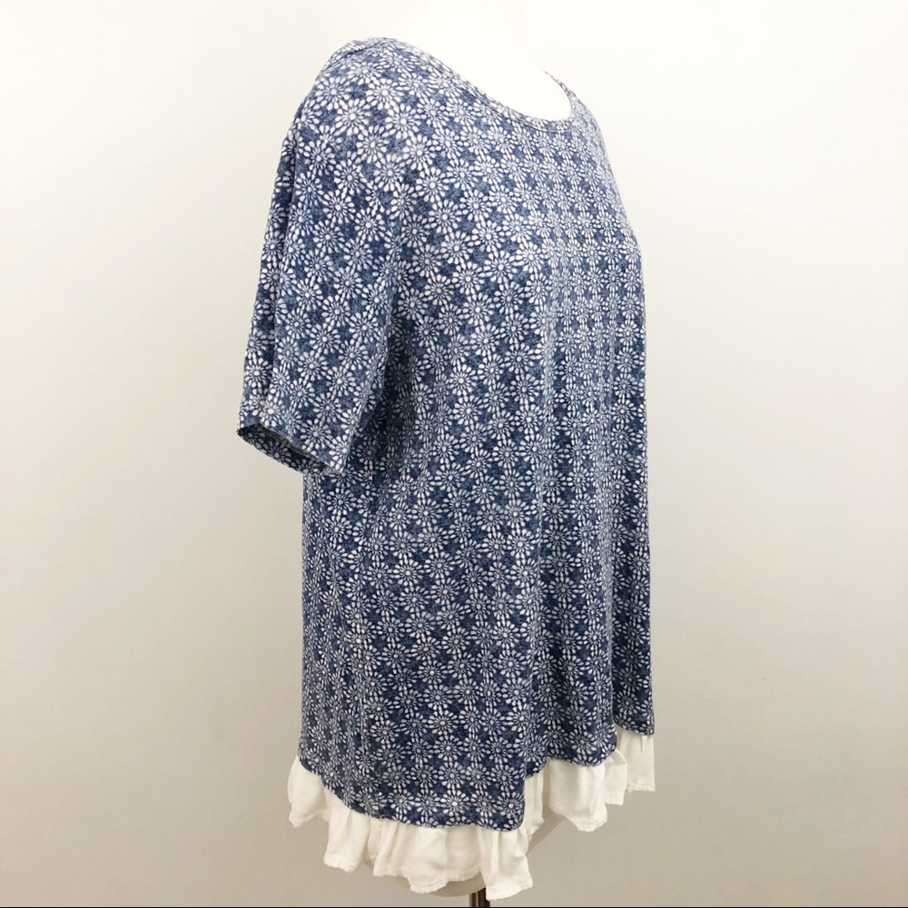 Tommy Hilfiger Top Size 1X - Picture 3 of 6